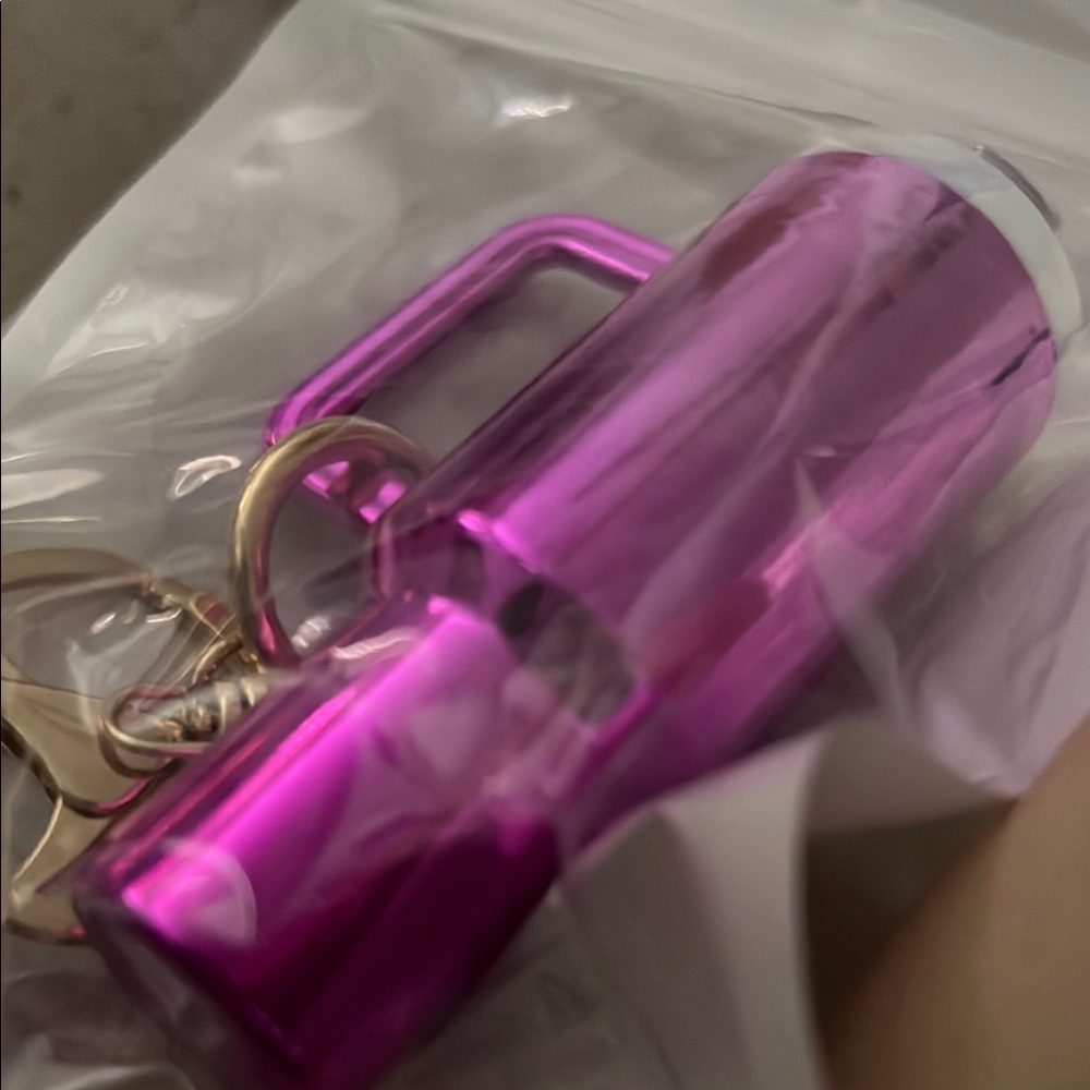 Metallic Pink Key Holder - Picture 1 of 1